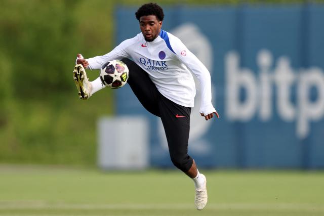 (FILES) Paris Saint-Germain's French-born Senegalese forward Ibrahim Mbaye practices during a training session ahead of their upcoming UEFA Champions League final match against English football club Arsenal FC at the PSG Campus in Poissy, north-west of Paris on May 20, 2026. Aston Villa signed Senegal winger Ibrahim Mbaye from Paris Saint-Germain in a deal worth a reported £47 million ($63 million) on Tuesday, September 1. (Photo by FRANCK FIFE / AFP)
