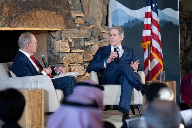 (L-R) Former director of the US National Economic Council Larry Kudlow and US Secretary of Treasury Scott Bessent speak at the G20 Finance Ministers and Central Bank Governors’ meeting in Asheville, North Carolina, on September 1, 2026. (Photo by Allison Joyce / AFP)