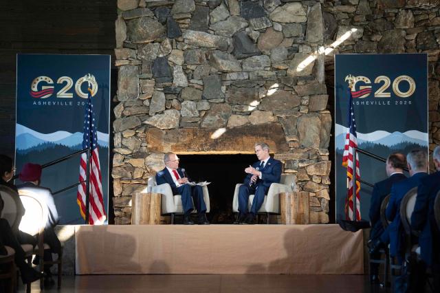 (L-R) Former director of the US National Economic Council Larry Kudlow and US Secretary of Treasury Scott Bessent speak at the G20 Finance Ministers and Central Bank Governors’ meeting in Asheville, North Carolina, on September 1, 2026. (Photo by Allison Joyce / AFP)
