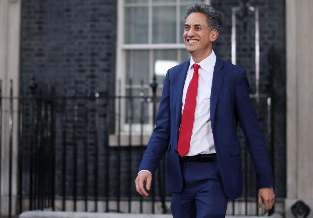 (FILES) Britain's Foreign Secretary Ed Miliband leaves 10 Downing Street in London July 20, 2026 as cabinet appointments are being made after Andy Burnham became Britain's new Prime Minister. Britain's foreign minister Ed Miliband vowed to launch a major reset of policy towards Israel in coming weeks, after Israeli Prime Minister Benjamin Netanyahu promised a major wave of immigration to the occupied Palestinian territory. "We need a comprehensive reset of our policy", Miliband told MPs, calling the E1 development plan for more than 1,200 homes greenlighted by Israel last year, "the crossing of a red line, as it cuts through the heart of the West Bank and risks making a Palestinian state unviable". (Photo by Henry NICHOLLS / AFP)