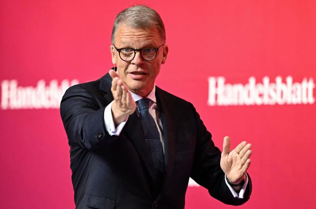Deutsche Bank CEO Christian Sewing gestures as he delivers a speech at the German banking sector congress in Frankfurt am Main, western Germany on September 2, 2026. (Photo by Kirill KUDRYAVTSEV / AFP)