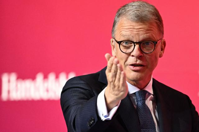 Deutsche Bank CEO Christian Sewing gestures as he delivers a speech at the German banking sector congress in Frankfurt am Main, western Germany on September 2, 2026. (Photo by Kirill KUDRYAVTSEV / AFP)