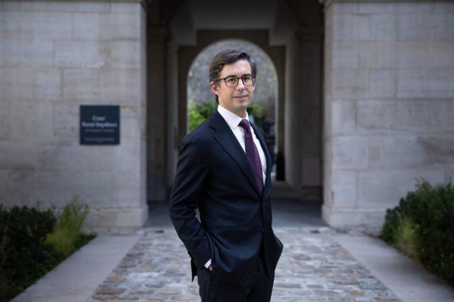 Director of Sciences Po Paris Luis Vassy poses for a portrait session at the Sciences Po campus in Paris on September 2, 2026. Sciences Po Paris is "not a place" to organize "campaign meetings," its director Luis Vassy insisted on September 2, 2026, a few months from the presidential election, considering that one can "debate a substantive topic" provided there is "discussion" or even "contradiction". (Photo by Simon WOHLFAHRT / AFP)