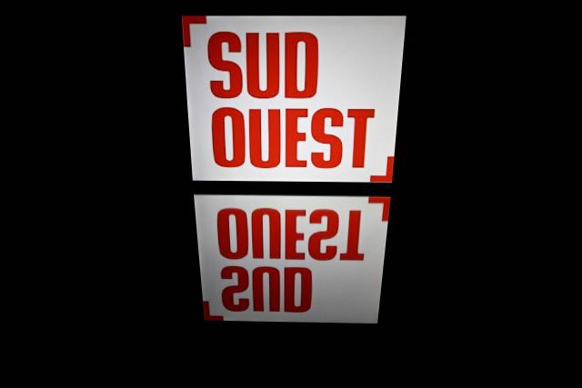 (FILES) This illustration picture shows the logo of the daily regional newspaper Sud Ouest displayed on the screen of a tablet on January 20, 2025 in Toulouse, southwestern France. The parent company of the regional daily "Sud Ouest" has entered into “exclusive negotiations” for a takeover by the Belgian company Rossel, which already owns "La Voix du Nord" in France, the two groups announced on September 3, 2026. (Photo by Lionel BONAVENTURE / AFP)