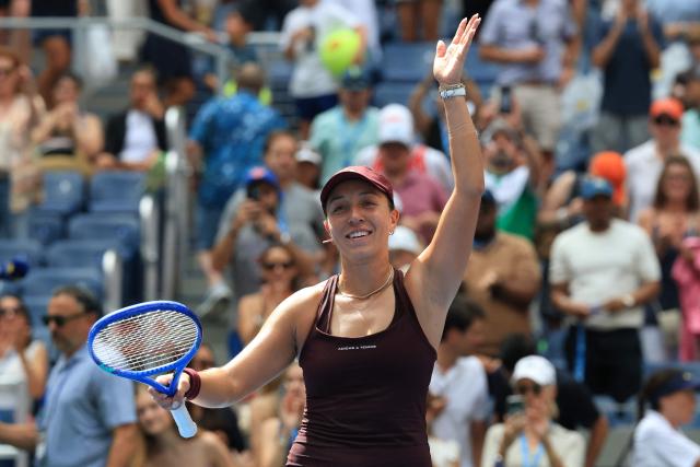 USA's Jessica Pegula gestures to the crowd after defeating Canada's Leylah Fernandez during their women's singles third round tennis match on day six of the US Open tennis tournament at the USTA Billie Jean King National Tennis Center in New York City on September 4, 2026. (Photo by TIMOTHY A. CLARY / AFP)