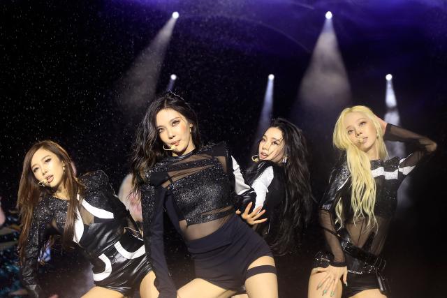 South Korean K-pop girl group aespa perform during the LIVE TOUR - SYNK : COMPLæXITY at Mercado Livre Arena (Pacaembu Stadium) in Sao Paulo, Brazil, on September 4, 2026. (Photo by Miguel SCHINCARIOL / AFP)