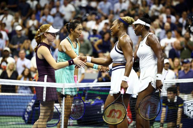 USA's Serena Williams (2R) and her sister Venus Williams (R) shake hands with Australia's Maya Joint (L) and Taiwan's Chan Hao-ching (2L) after losing their women's doubles first-round tennis match on day six of the US Open tennis tournament at the USTA Billie Jean King National Tennis Center in New York City on September 4, 2026. (Photo by CHARLY TRIBALLEAU / AFP)