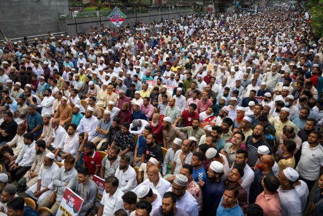 Opposition alliance members gather in Dhaka on September 5, 2026, during a march bound for Chittagong to protest gas, electricity and fertiliser crisis amid the Middle East war and to demand implementation of the July Charter. Amid an acute crisis of gas, electricity and fertiliser, thousands of members of Bangladesh’s opposition alliance launched a long march on September 5, marking the first major political movement since the Bangladesh Nationalist Party (BNP)-led government assumed office six months ago. (Photo by ABDUL GONI / AFP)
