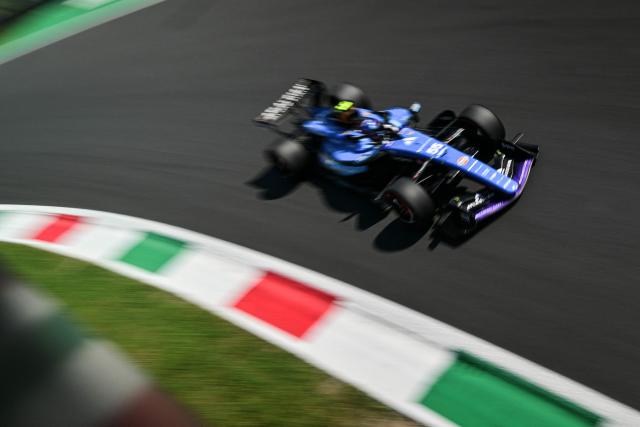 Williams' Spanish driver Carlos Sainz drives during the third practice session of the Italian Formula One Grand Prix at the Autodromo Nazionale Monza circuit in Monza, northern Italy on September 5, 2026. (Photo by Andrej ISAKOVIC / AFP)