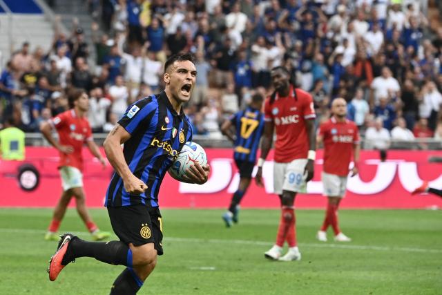 Inter Milan's Argentinian forward #10 Lautaro Martinez celebrates scoring his team's first goal during the Italian Serie A football match between Inter Milan and Napoli at the San Siro stadium in Milan on September 5, 2026. (Photo by Isabella BONOTTO / AFP)