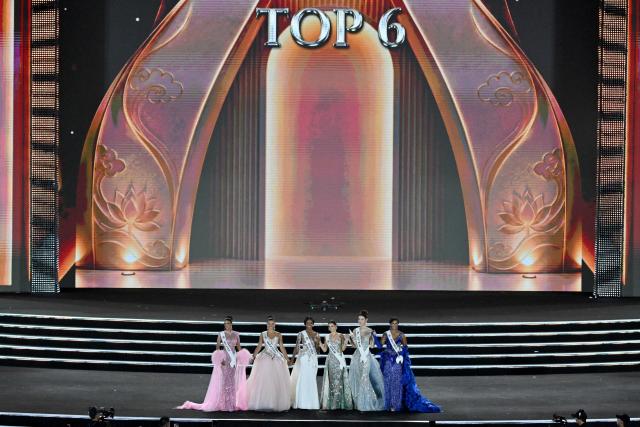 Top 6 participants stand on the stage during the grand finale of the 75th Anniversary Miss World 2026 pageant at the 2 April Square in Nha Trang , Khanh Hoa Province, on September 5, 2026. (Photo by Nhac NGUYEN / AFP)