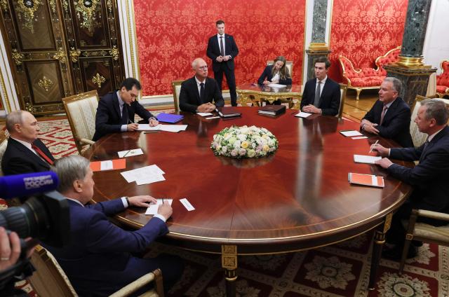 In this pool photograph distributed by the Russian state agency Sputnik, Russia's President Vladimir Putin (L), Kremlin foreign policy aide Yuri Ushakov (2nd L) and Russia's presidential envoy Kirill Dmitriev (C) attend a meeting with US special envoy Steve Witkoff (2nd R) and US President's son-in-law Jared Kushner (3rd R) in Moscow on September 5, 2026. Russian President Vladimir Putin met with US envoys Steve Witkoff and Jared Kushner on September 5, 2026 for talks on ending more than four years of war in Ukraine. (Photo by Mikhail METZEL / POOL / AFP) / *** Editor's note: This image is distributed by the Russian state owned agency Sputnik ***