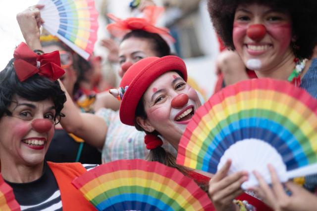 Artists take part in the International Clown Gathering, which brings together artists and circus art enthusiasts in Mariana, in the state of Minas Gerais, Brazil, on September 5, 2026. (Photo by Douglas MAGNO / AFP)