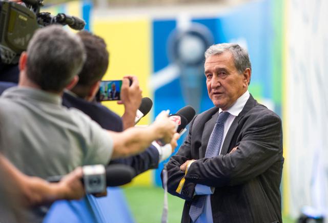 (FILES) Former Brazilian national team coach and World Champion (1994) Carlos Alberto Parreira attends the inauguration ceremony of Brazilian Football Confederation (CBF) new president Rogerio Caboclo (out of frame), at the CBF headquarters in Barra da Tijuca, Rio de Janeiro, Brazil on April 9, 2019. Former Brazilian coach Carlos Alberto Parreira, who led Brazil's national team to the 1994 World Cup title, was discharged from the hospital after an 80-day stay, according to the medical facility where he was being treated on September 5, 2026. (Photo by Douglas Shineidr / AFP)
