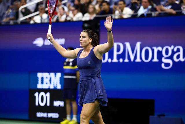 USA's Emma Navarro celebrates after victory during the women's singles round of 16 tennis match against Russia's Anna Kalinskaya on day eight of the US Open tennis tournament at the USTA Billie Jean King National Tennis Center in New York City on September 6, 2026. (Photo by CHARLY TRIBALLEAU / AFP)