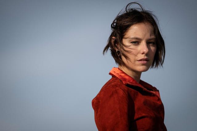 Member of the Breakthrough Award Jury (Jury de la Revelation) French actress and dancer Marion Barbeau poses for pictures at the top of the Pavillons des Bains, during a photocall as part of the 52nd edition of the Deauville American film festival, in Deauville, northwestern France on September 7, 2026. (Photo by Guillaume SALIGOT / AFP)
