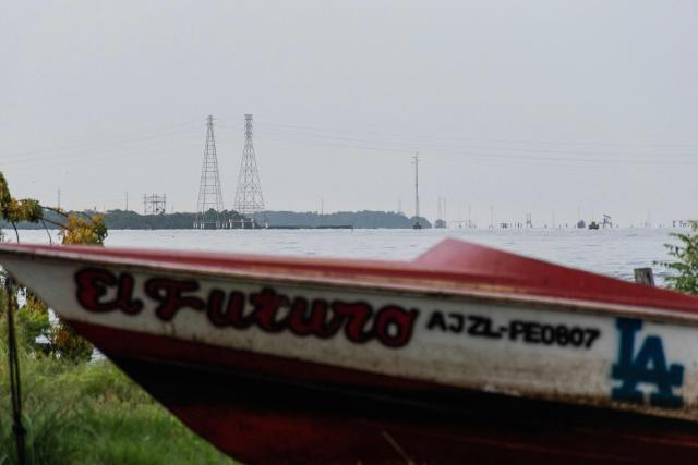 Abandoned oil wells are pictured in Maracaibo lake, Zulia state, Venezuela on September 7, 2026. Venezuela and US signed an agreement granting US access to more than 65 billion barrels -- almost 20 percent -- of oil in Venezuela, which holds the largest proven reserves in the world. (Photo by John Chacón / AFP)