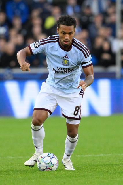 Aston Villa's French midfielder #08 Boubacar Kamara runs with the ball  during the UEFA Champions League - League phase, Matchday 1 - football match between Club Brugge KV and Aston Villa FC at the Jan Breydel Stadium in Bruges on September 8, 2026. (Photo by JOHN THYS / AFP)