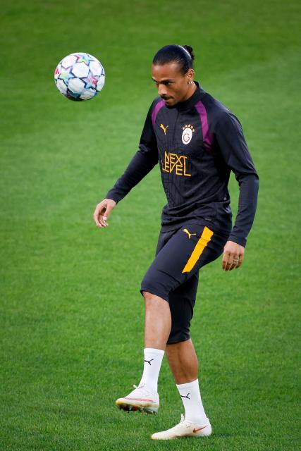 Galatasaray's German forward #10 Leroy Sane attends a training session at Alvalade stadium in Lisbon on September 8, 2026, ahead of the UEFA Champions League first round day 1 football match between Sporting CP and Galatasaray. (Photo by FILIPE AMORIM / AFP)