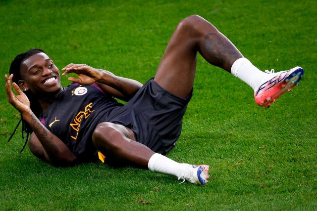 Galatasaray's Portuguese forward #27 Rafael Leao attends a training session at Alvalade stadium in Lisbon on September 8, 2026, ahead of the UEFA Champions League first round day 1 football match between Sporting CP and Galatasaray. (Photo by FILIPE AMORIM / AFP)