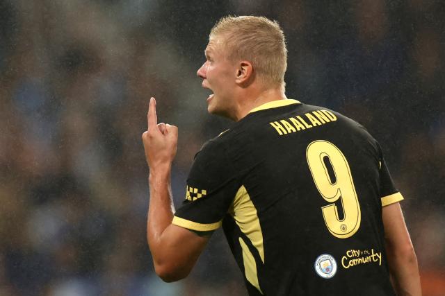 Manchester City's Norwegian forward #09 Erling Haaland reacts during the UEFA Champions League first round day 1 football match between FC Porto and Manchester City at Dragao stadium in Porto on September 8, 2026. (Photo by PATRICIA DE MELO MOREIRA / AFP)