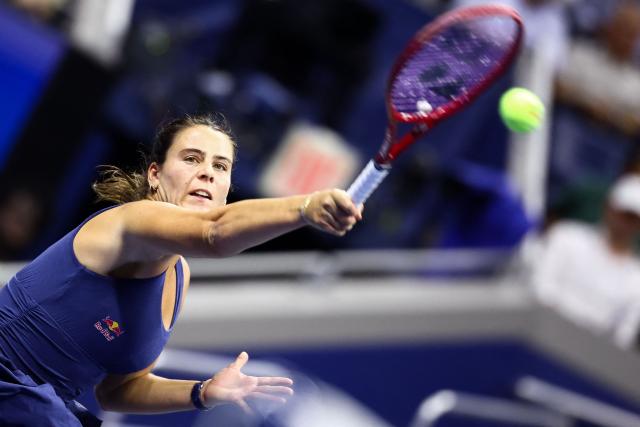 USA's Emma Navarro hits a return during the women's singles quarter-final tennis match against USA's Jessica Pegula on day ten of the US Open tennis tournament at the USTA Billie Jean King National Tennis Center in New York City on September 8, 2026. (Photo by CHARLY TRIBALLEAU / AFP)