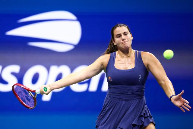 USA's Emma Navarro hits a return during the women's singles quarter-final tennis match against USA's Jessica Pegula on day ten of the US Open tennis tournament at the USTA Billie Jean King National Tennis Center in New York City on September 8, 2026. (Photo by CHARLY TRIBALLEAU / AFP)