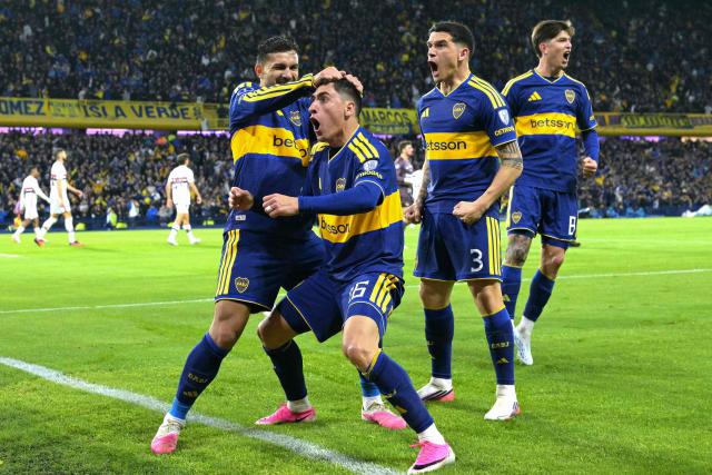 Boca Juniors' Uruguayan forward #16 Miguel Merentiel (2nd L) celebrates with teammates midfielder #05 Leandro Paredes (L), defender #03 Lautaro Blanco and midfielder #08 Tomas Belmonte after scoring a goal during the Copa Sudamericana quarter-final first leg football match between Argentina's Boca Juniors and Brazil's Sao Paulo at La Bombonera stadium in Buenos Aires on September 8, 2026. (Photo by JUAN MABROMATA / AFP)