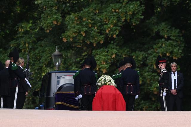 Norwegian King's honour Guard carry the casket of late King Harald V of Norway as it is transferred from the Royal Palace Chapel during a royal procession to the Cathedral in Oslo, Norway, on September 9, 2026. (Photo by Jonathan Nackstrand / AFP)