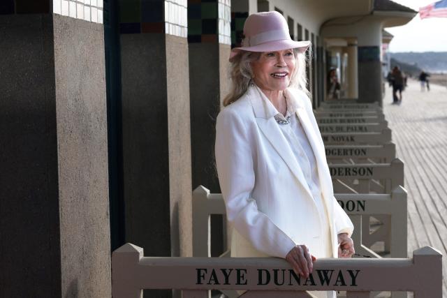 US actress Faye Dunaway poses after unveiling a beach cabin dedicated to her during the 52nd edition of the Deauville American film festival, in Deauville, northwestern France on September 9, 2026. (Photo by Alain JOCARD / AFP)