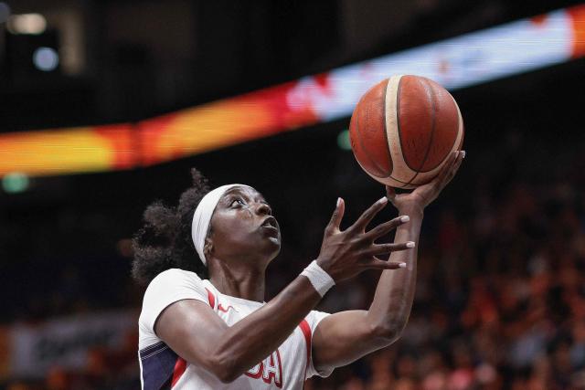 USA's guard #07 Kahleah Copper jumps to shoot during the 2026 FIBA Women's Basketball World Cup quarter-final match between USA and Hungary at the Berlin Arena in Berlin on September 10, 2026. (Photo by Ronny HARTMANN / AFP) / ALTERNATIVE CROP