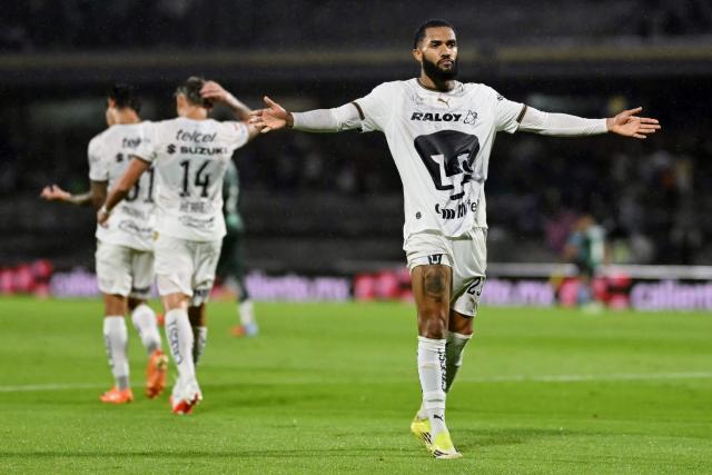 Pumas' Brazilian forward #23 Juninho Vieira celebrates scoring the opening goal during the Liga MX Apertura tournament football match between Pumas and Leon at the University Olympic Stadium in Mexico City on September 10, 2026. (Photo by CARL DE SOUZA / AFP)