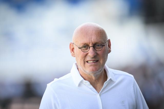 Montpellier's Rugby director Bernard Laporte arrives prior to the French Top 14 rugby union match between RC Vannes and Montpellier Herault Rugby (MHR) at Stade de la Rabine in Vannes, western France,  on September 12, 2026.  (Photo by Loic VENANCE / AFP)