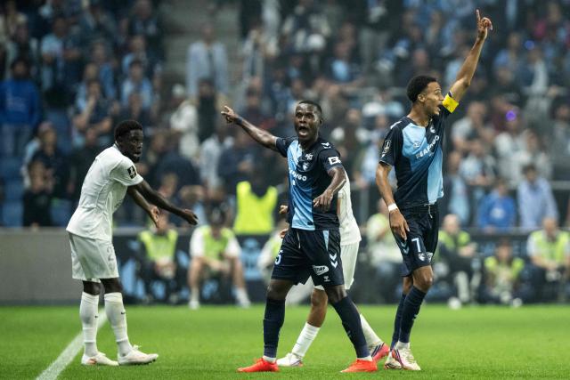 Angers's Haitian defender #02 Carlens Arcus (L), Le Havre's Tanzanian forward #25 Mbwana Samatta (C) and Le Havre's Moroccan midfielder #07 Amir Richardson (R) react during the French L1 football match between Le Havre AC and SCO Angers at the Stade Oceane in Le Havre, northwestern France, on September 12, 2026. (Photo by Guillaume SALIGOT / AFP)