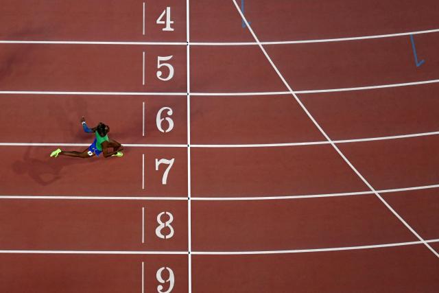 Brazil's Alison dos Santos competes to win the men's 400m hurdles final during the World Athletics Ultimate Championship at the Gyula Zsivotzky National Athletics Centre, in Budapest on September 13, 2026. (Photo by Jewel SAMAD / AFP)