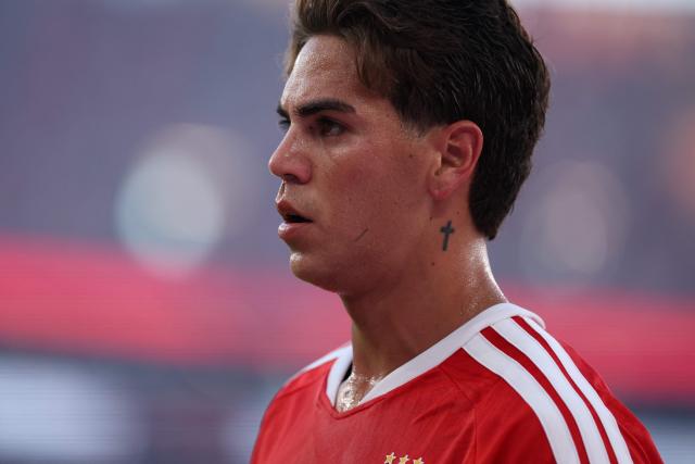 Benfica's Argentine midfielder #05 Enzo Barrenechea is pictured during the Portuguese League football match between SL Benfica and Gil Vicente FC at Estadio da Luz in Lisbon on September 13, 2026. (Photo by Patricia de Melo Moreira / AFP)