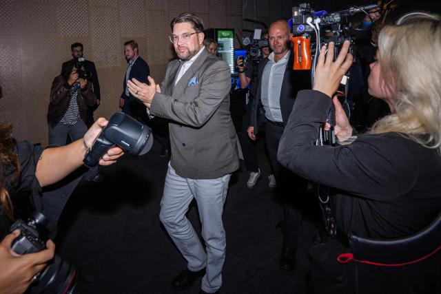Far-right Sweden Democrats leader Jimmie Akesson arrives to deliver a speech at the party's election watch in Solna, near Stockholm, in the early hours of September 14, 2026. Sweden's leftwing opposition bloc held a razor-thin lead in Sunday's general election with half of votes counted, with the far right seen losing ground. (Photo by Jonathan NACKSTRAND / AFP)