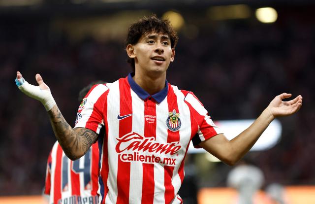 Guadalajara's midfielder #30 Santiago Sandoval celebrates after scoring the opening goal during the Liga MX Apertura tournament football match between Guadalajara and Pumas at the Akron Stadium in Zapopan, Jalisco state, Mexico on September 13, 2026. (Photo by ULISES RUIZ / AFP)