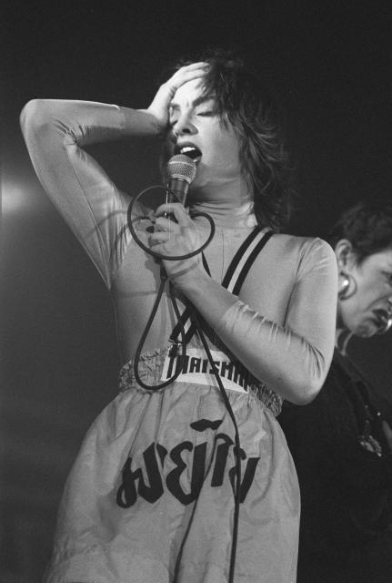 (FILES) French band Rita Mitsouko's Catherine Ringer performs on stage during the 10th edition of "Le Printemps de Bourges" rock and pop festival in the French city of Bourges on April 20, 1987. Catherine Ringer, lead singer of the legendary duo Les Rita Mitsouko, died of cancer at the age of 68, her children told AFP on September 15, 2026. (Photo by Frank PERRY / AFP)