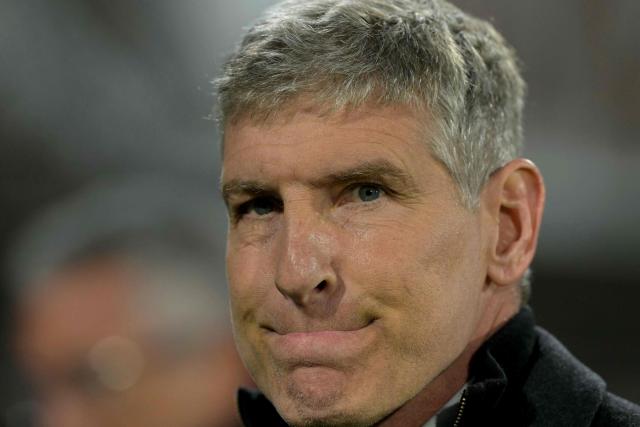 Platense's head coach Martin Palermo looks on ahead of the Copa Libertadores quarter-final second leg football match between Argentina's Platense and Brazil's Fluminense at the Ciudad de Vicente Lopez stadium in Vicente Lopez, Buenos Aires province, Argentina on September 15, 2026. (Photo by JUAN MABROMATA / AFP)