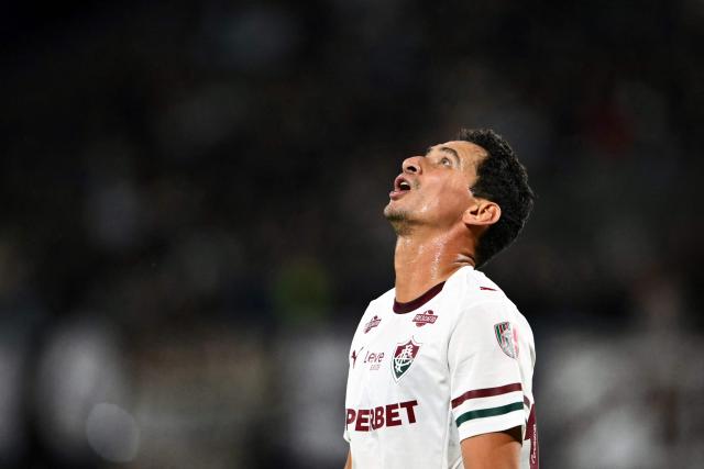 Fluminense's midfielder #10 Ganso reacts after missing a scoring chance during the Copa Libertadores quarter-final second leg football match between Argentina's Platense and Brazil's Fluminense at the Ciudad de Vicente Lopez stadium in Vicente Lopez, Buenos Aires province, Argentina on September 15, 2026. (Photo by Luis ROBAYO / AFP)
