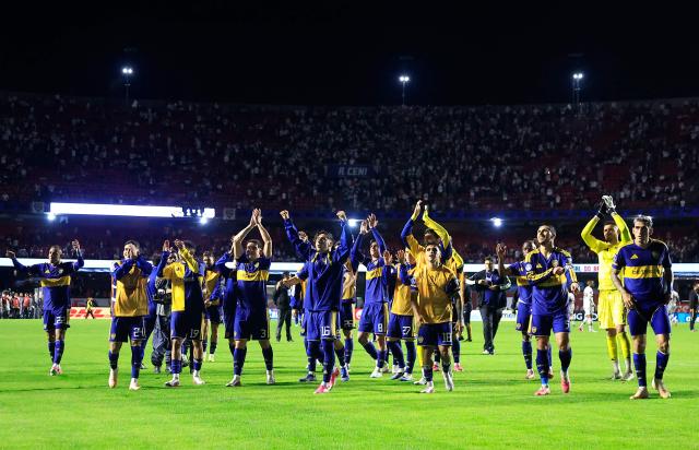 Boca Juniors players acknowledge their fans at the end of the Copa Sudamericana quarter-final second leg football match between Brazil's Sao Paulo and Argentina's Boca Juniors at the Morumbi stadium in Sao Paulo, Brazil on September 15, 2026. (Photo by Miguel SCHINCARIOL / AFP)