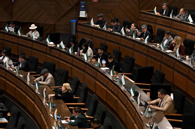 Legislators attend an ordinary session of the Plurinational Legislative Assembly in La Paz on September 16, 2026. The Legislative Assembly session to decide on extending the state of exception measure for another 90 days. (Photo by Aizar RALDES / AFP)
