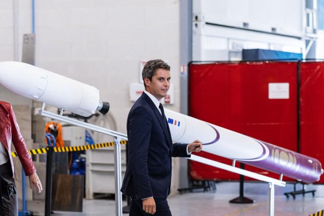 Centre-right party Renaissance candidate in France's 2027 presidential election Gabriel Attal arrives to deliver a speech on the future of Europe at the aerospace company Latitude in Reims, northeastern France, on September 17, 2026. (Photo by Sameer Al-DOUMY / AFP)