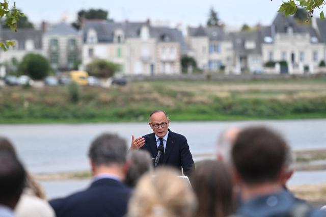 Right wing party Horizons candidate in France's 2027 presidential election Edouard Philippe gestures as he delivers a speech in Les Pont-de-Ce, western France on September 17, 2026. (Photo by Sebastien Salom-Gomis / AFP)