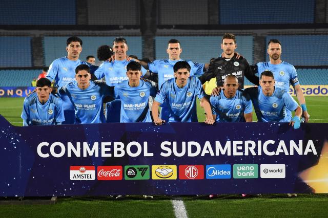 Montevideo City Torque players pose for a picture before the start of the Copa Sudamericana quarter-final second leg football match between Uruguay's Montevideo City Torque and Peru's Cienciano at the Centenario stadium in Montevideo on September 17, 2026. (Photo by DANTE FERNANDEZ / AFP)