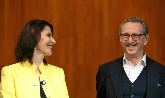 Governor of Sazlburg Karoline Edtstadler (L) and Belgian Peter de Caluwe, upcoming artistic director of the Salzburg Festival after the 2027 festival, react during a press conference for the presentation of his new role at the 'Salzburger Festspiele' in Salzburg, Austria, on September 18, 2026. (Photo by BARBARA GINDL / APA / AFP) / Austria OUT