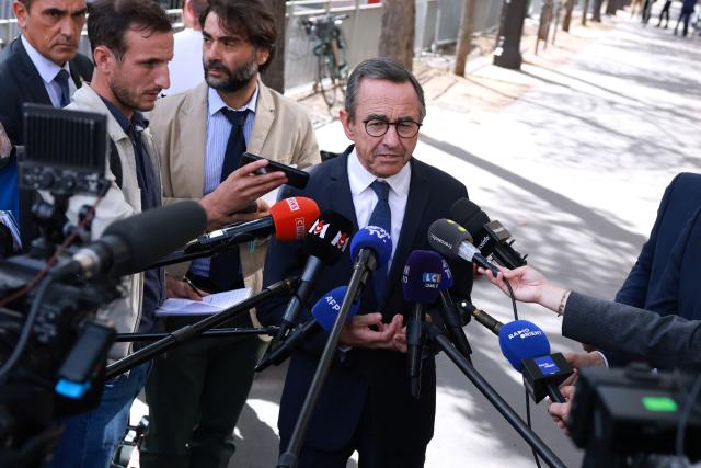 President of French right-wing party Les Republicains (LR) Bruno Retailleau speaks to press as he leaves after a meeting with France's President at the presidential Elysee Palace in Paris on September 18, 2026, to discuss international conflicts and their domestic implications. (Photo by Kenzo TRIBOUILLARD / AFP)