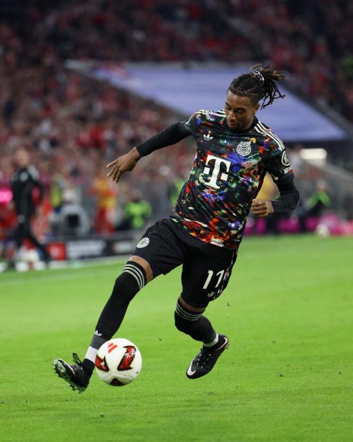 Bayern Munich's French midfielder #17 Michael Olise controls the ball during the German first division Bundesliga football match between FC Bayern Munich and Union Berlin in Munich, southern Germany on September 18, 2026. (Photo by Alexandra BEIER / AFP)