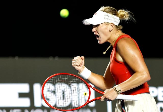 Russia's Liudmila Samsonova celebrates after winning a point to the US Peyton Stearns during their women's singles semi-final match at the WTA Guadalajara Open tournament in Zapopan, Mexico on September 18, 2026. (Photo by ULISES RUIZ / AFP)